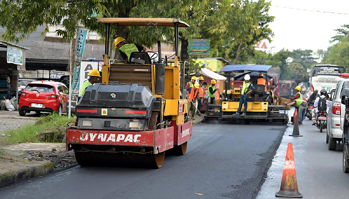 Perbaikan Jalan di Cirebon